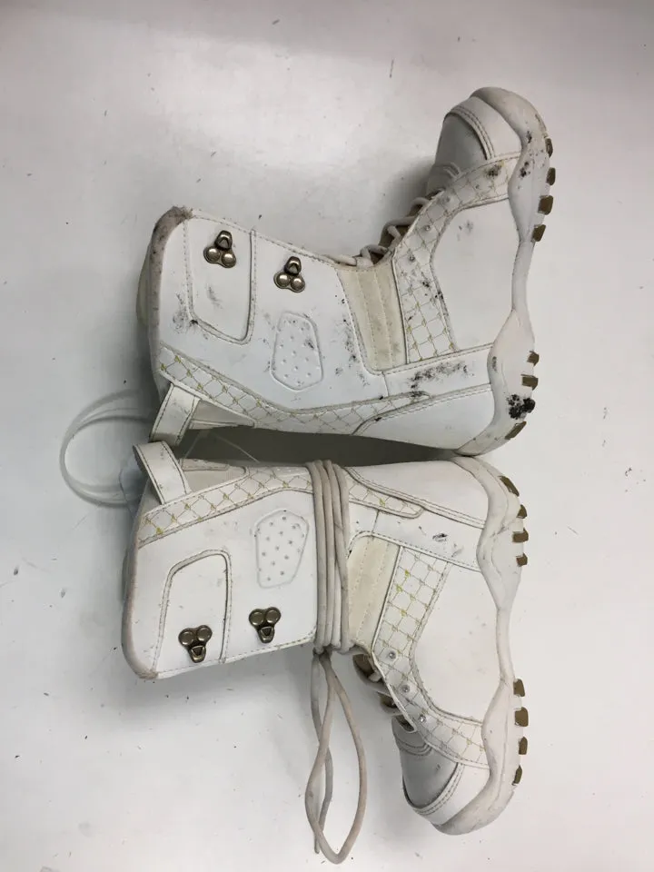 LTD White JR Size Specific 3 Used Snowboard Boots